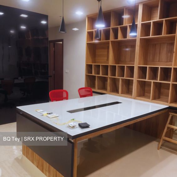 Soho Life (D15), Office #596384781